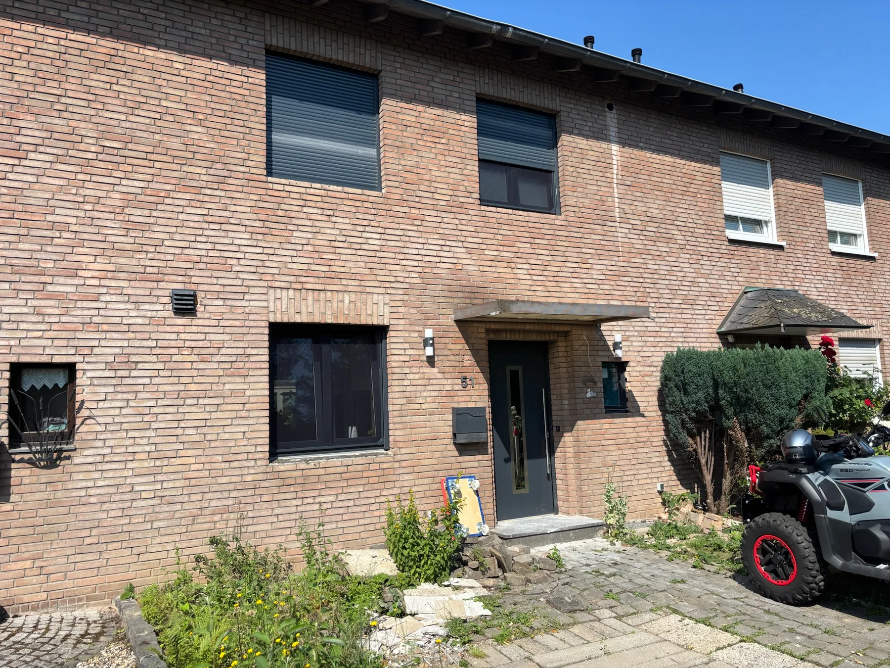 Tür in einem Einfamilienhaus